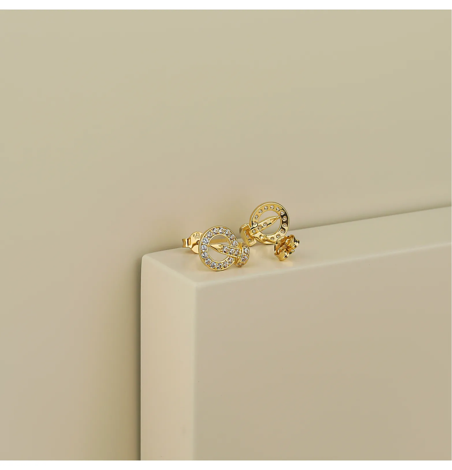 18 karat gold net ring, made in Turkey