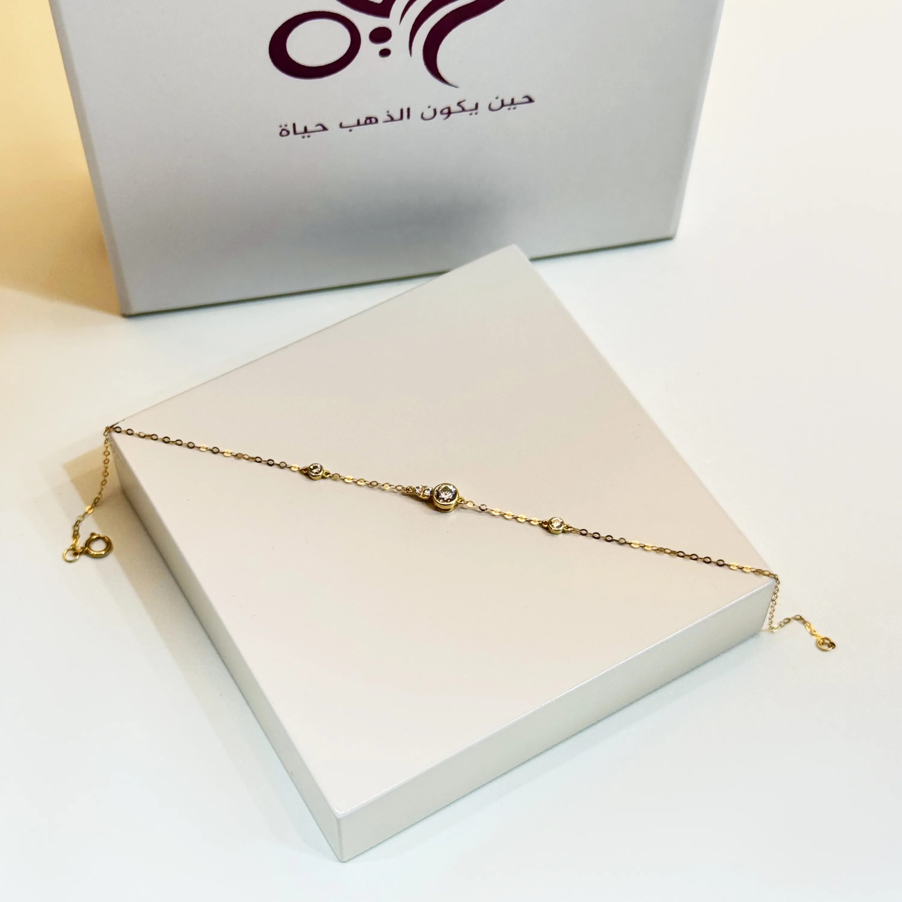 18 karat gold bracelet, made in Turkey