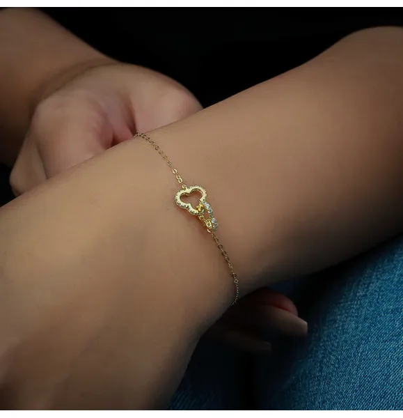 18 karat gold bracelet, made in Turkey