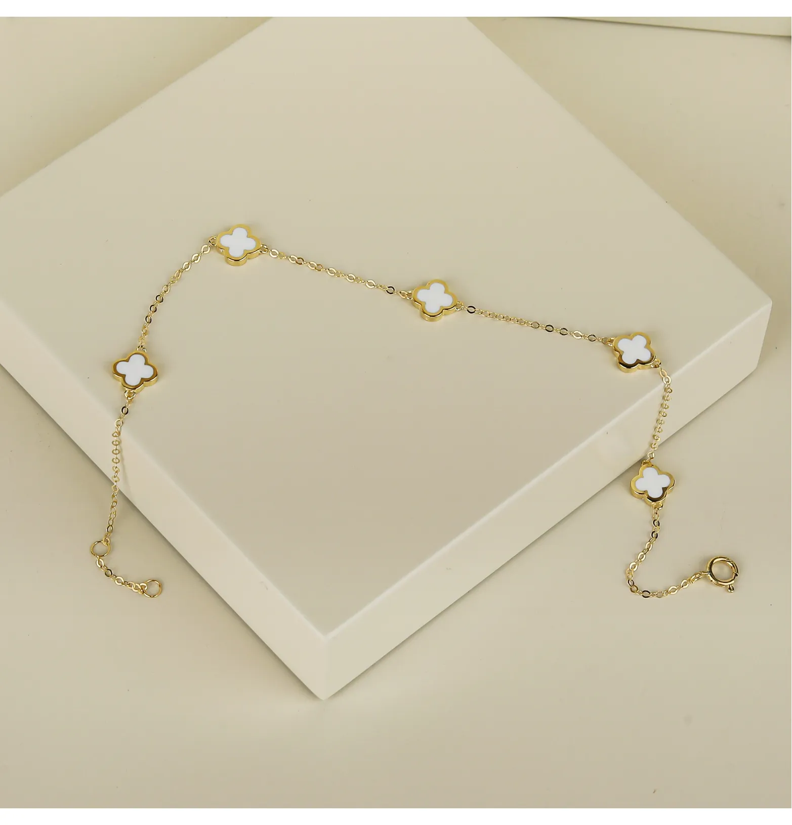18 karat gold bracelet, made in Turkey