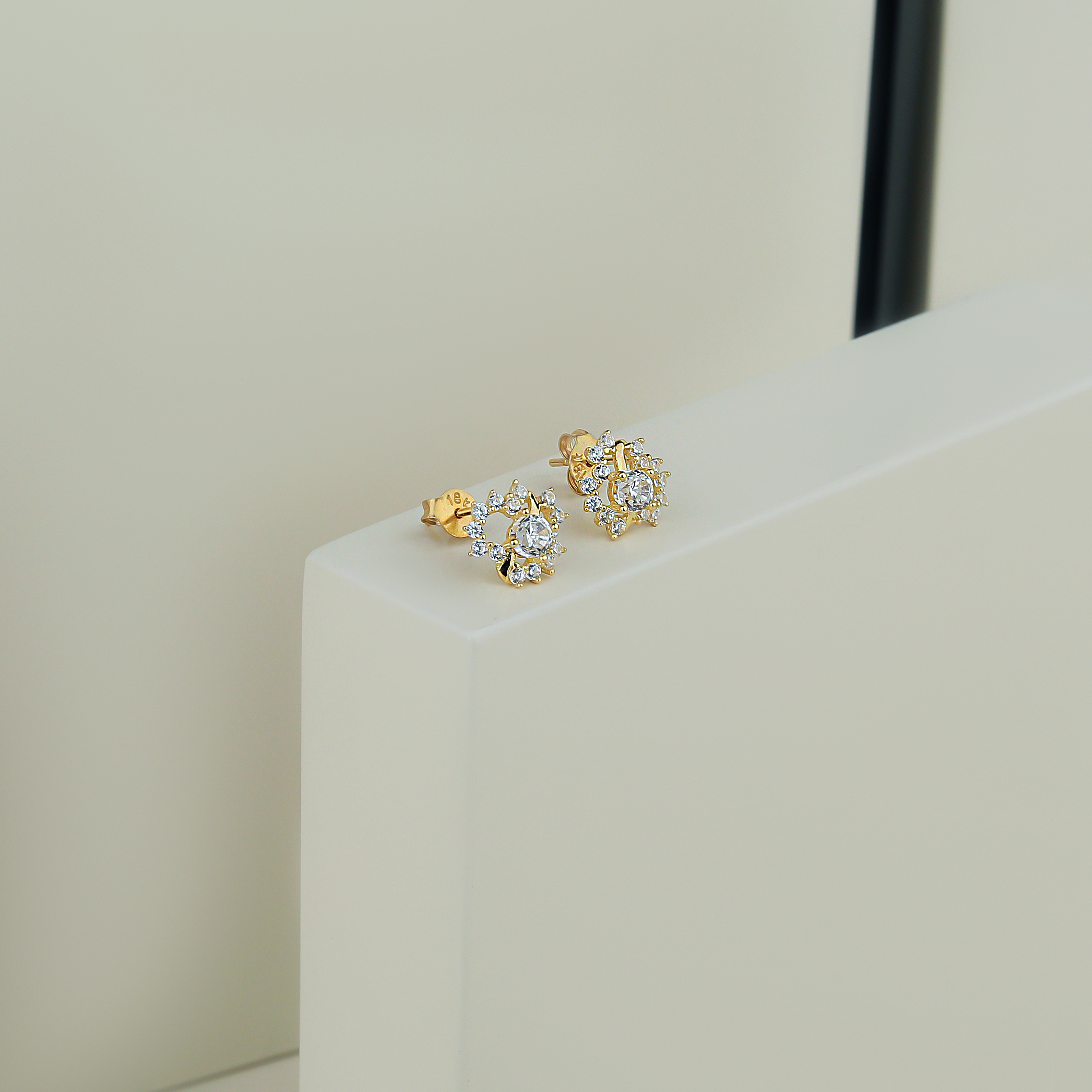 18 karat gold net ring, made in Turkey