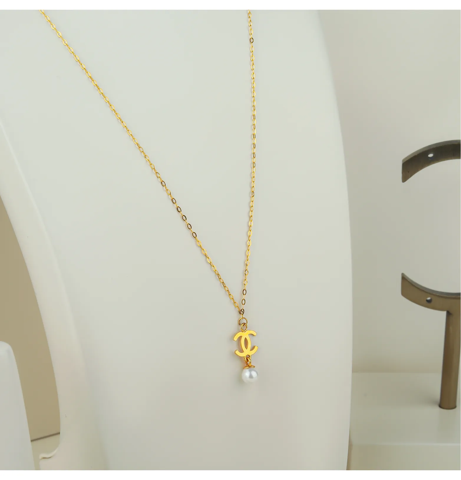 21 karat gold choker, made in Turkey