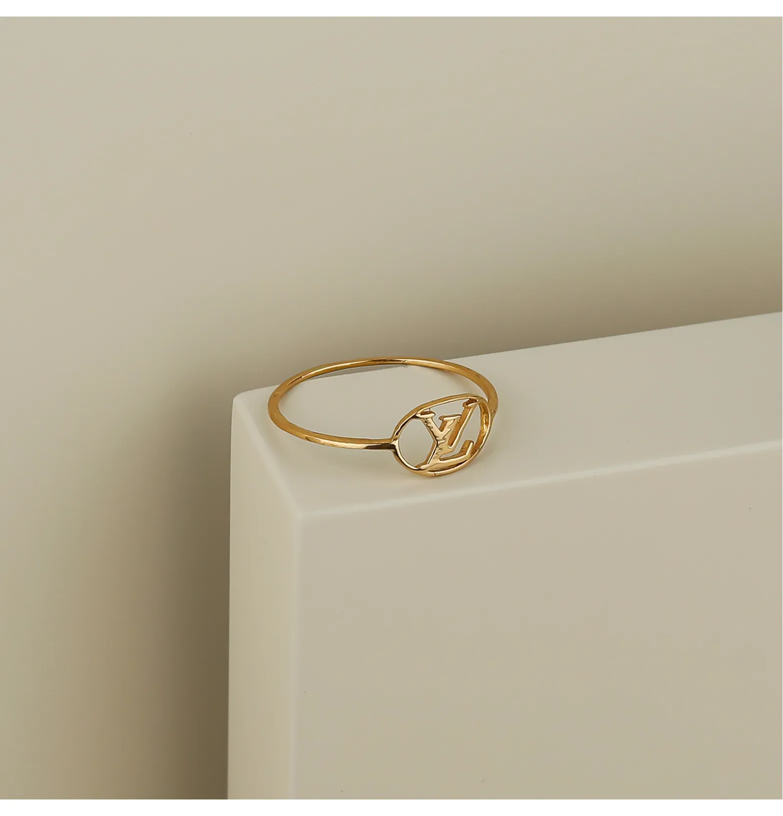 18 karat gold ring, Turkish made