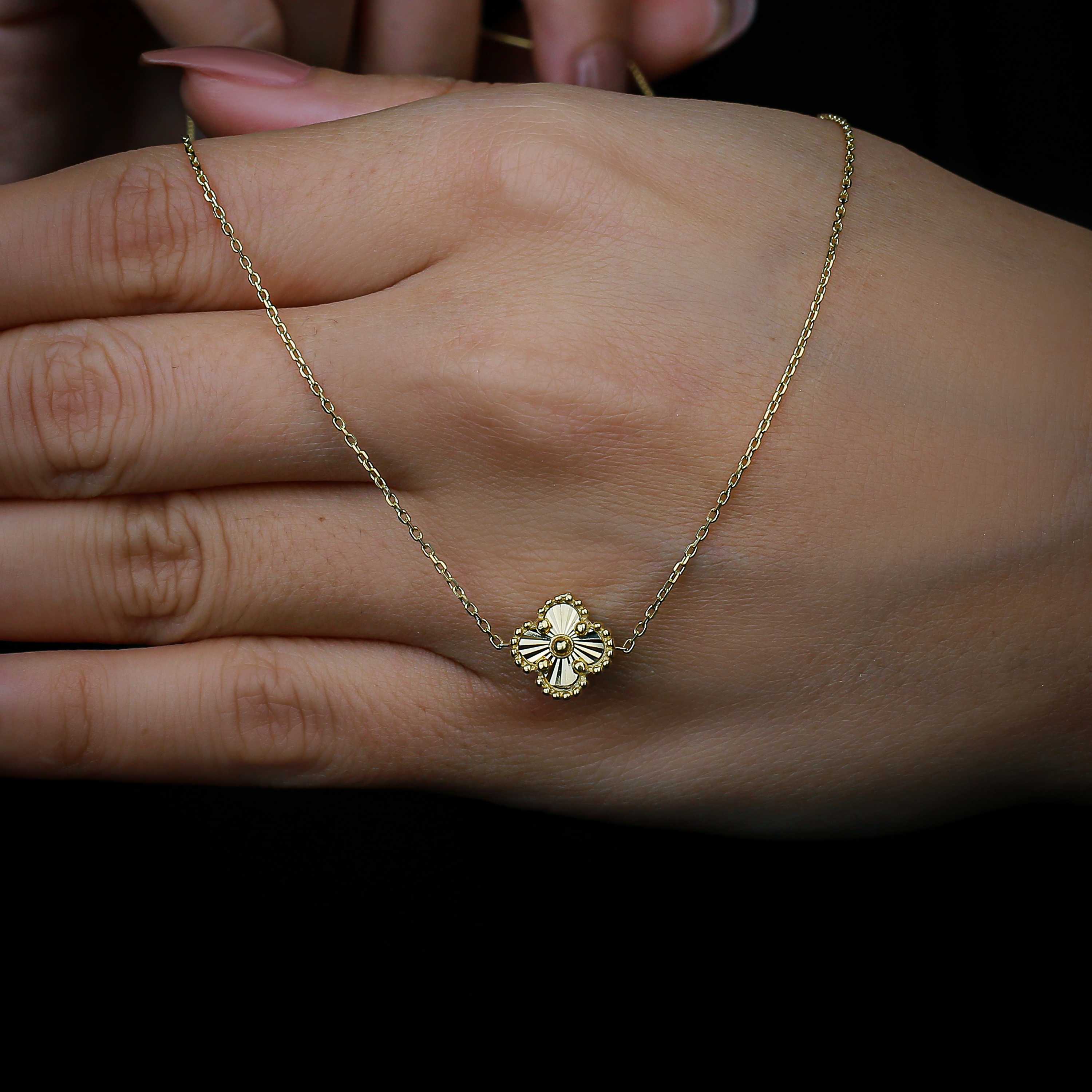 18 karat gold choker, made in Turkey