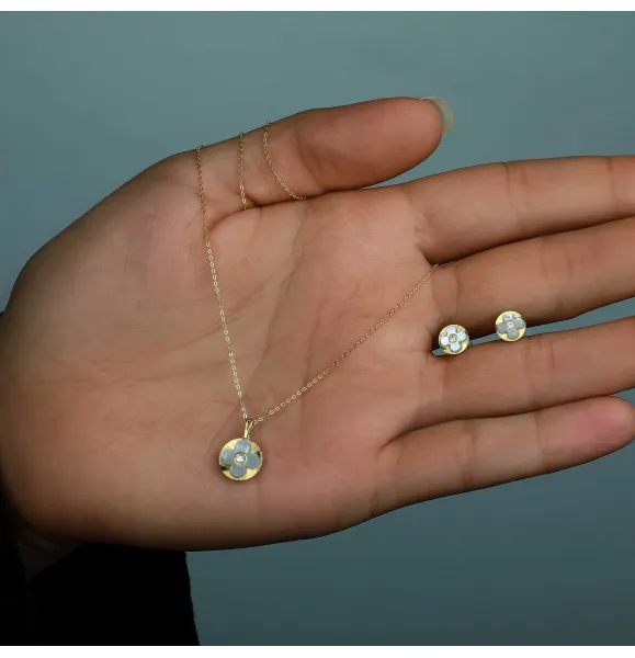 18 karat gold half set, Turkish made