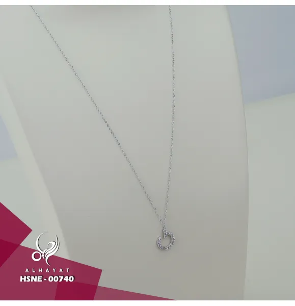 18 karat white gold choker, made in Turkey