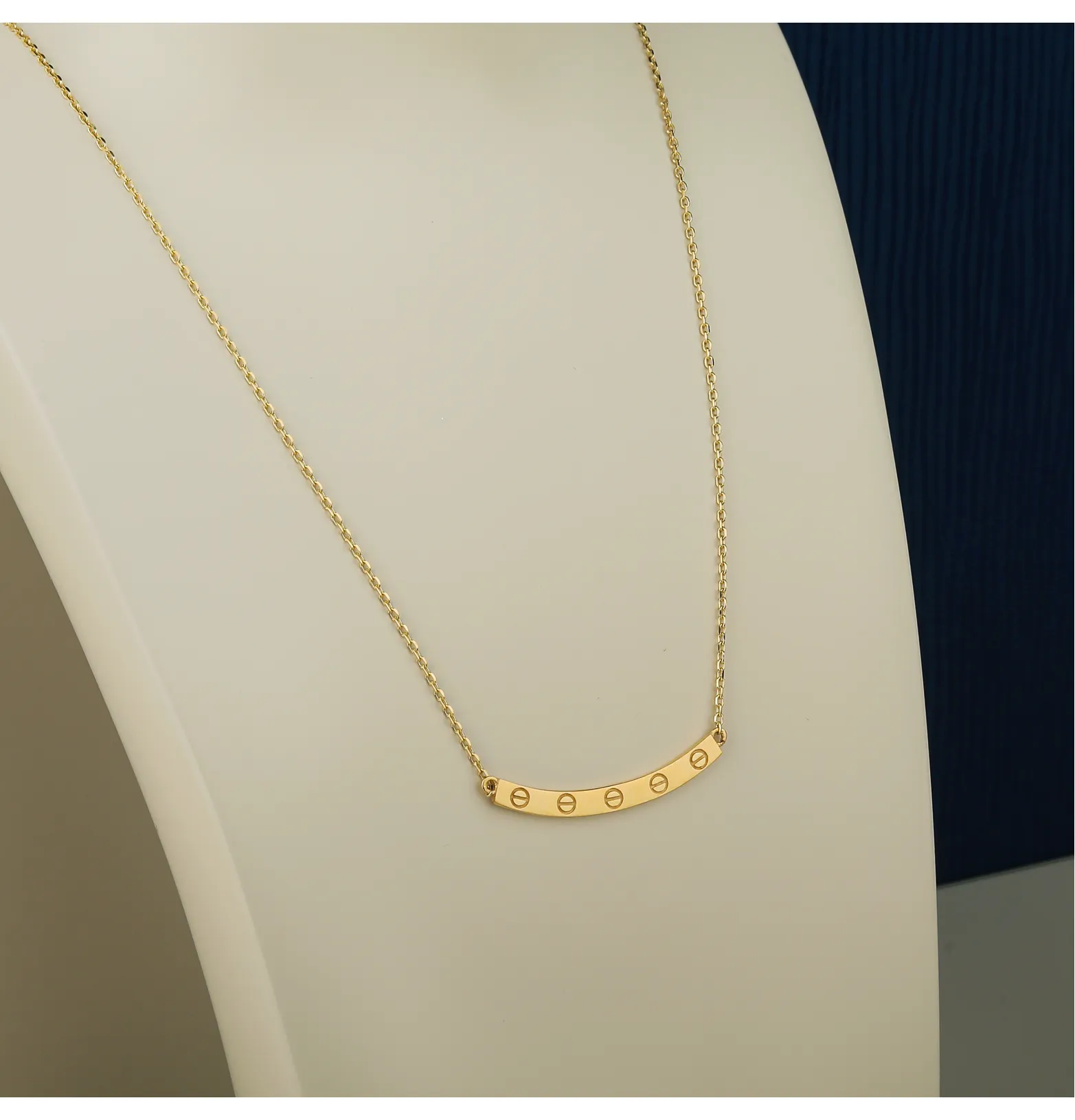 18 karat gold choker, made in Turkey