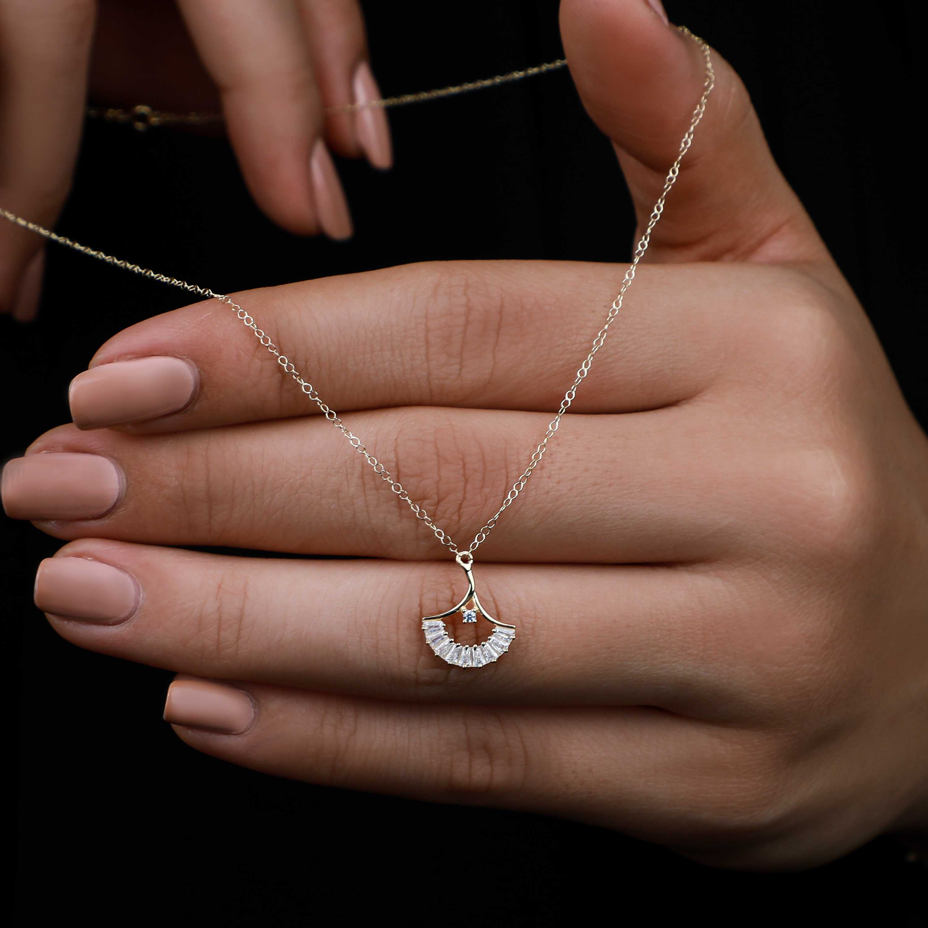 18 karat gold choker, made in Turkey