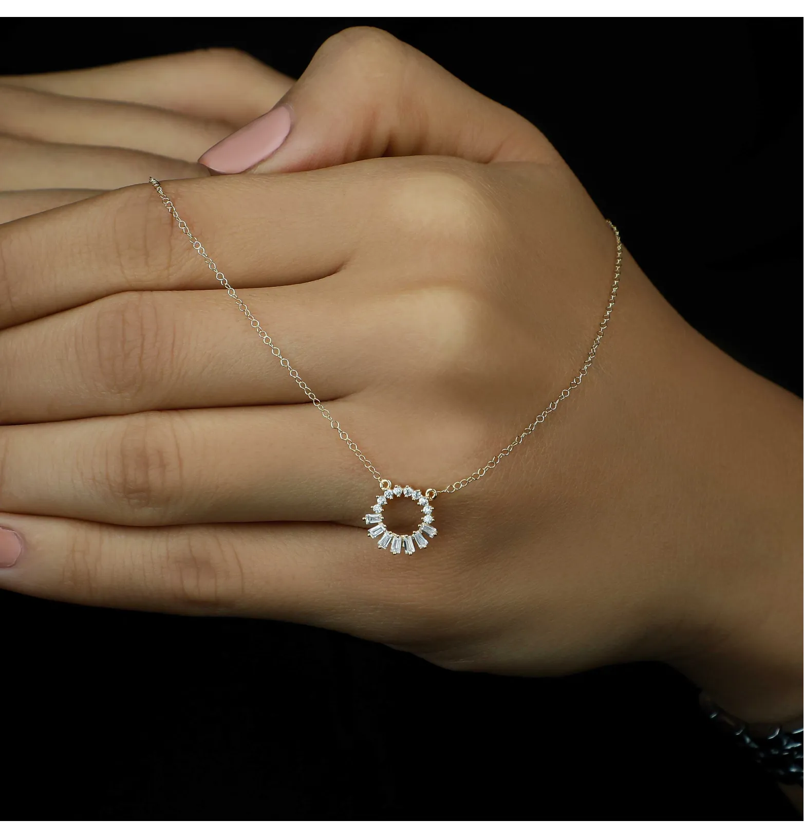 18 karat gold choker, made in Turkey