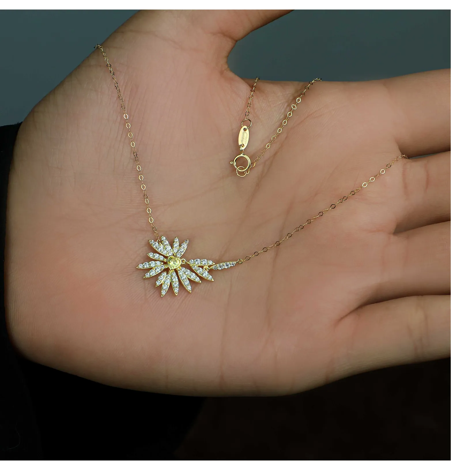 18 karat gold choker, made in Turkey