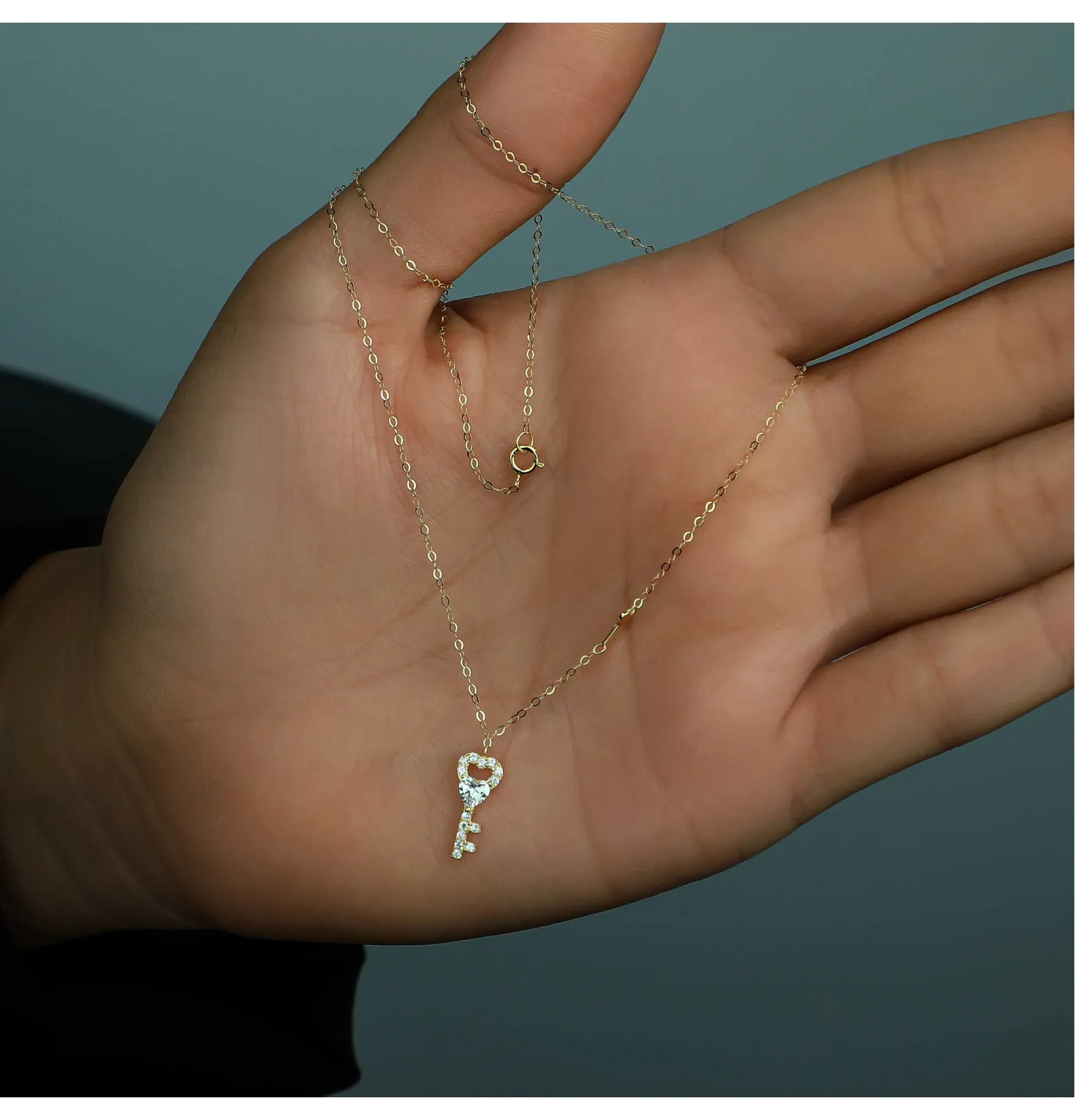 18 karat gold choker, made in Turkey
