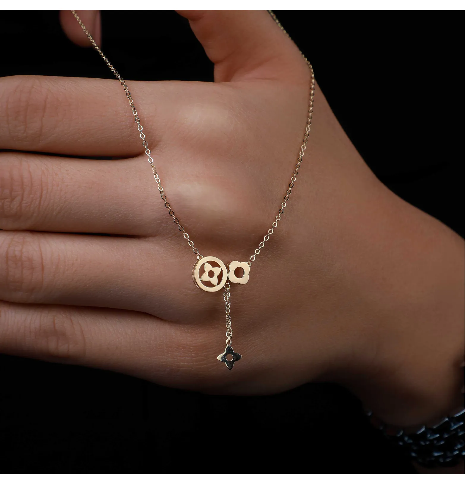 18 karat gold choker, made in Turkey