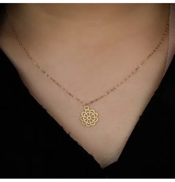 18 karat gold choker, made in Turkey