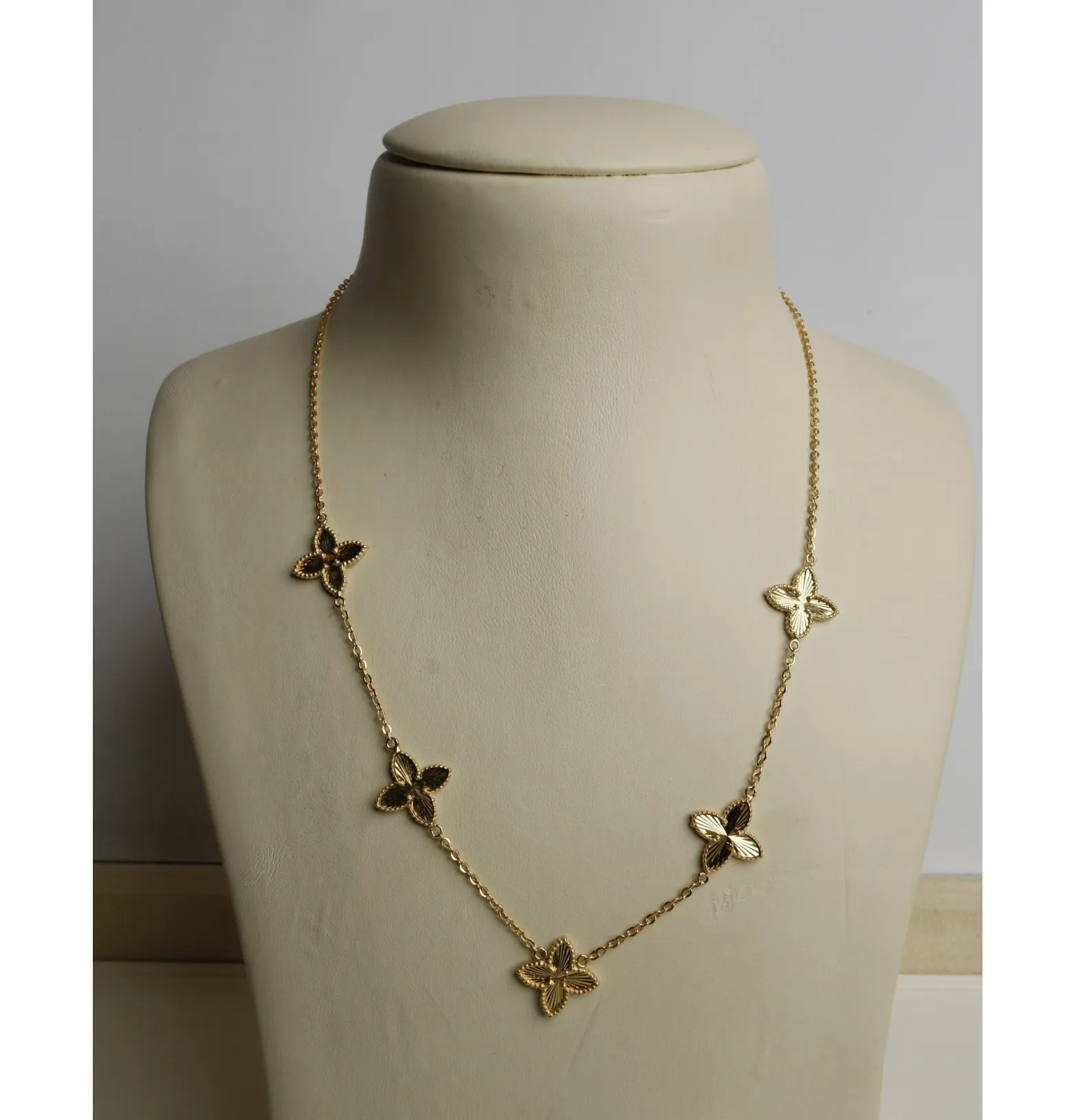 925 sterling silver plated choker, made in Singapore