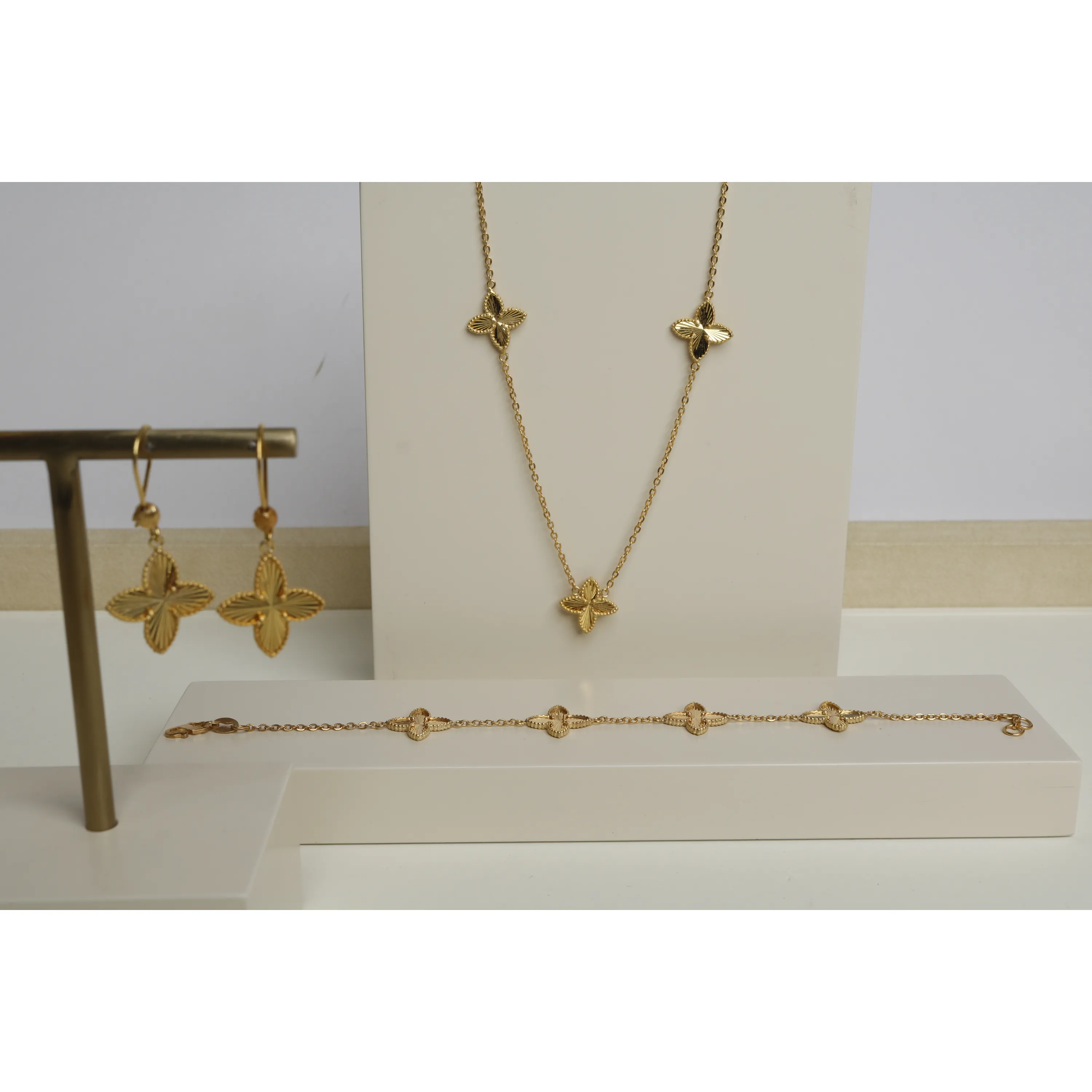 925 sterling silver plated set, made in Singapore 925 sterling silver plated set, made in Singapore