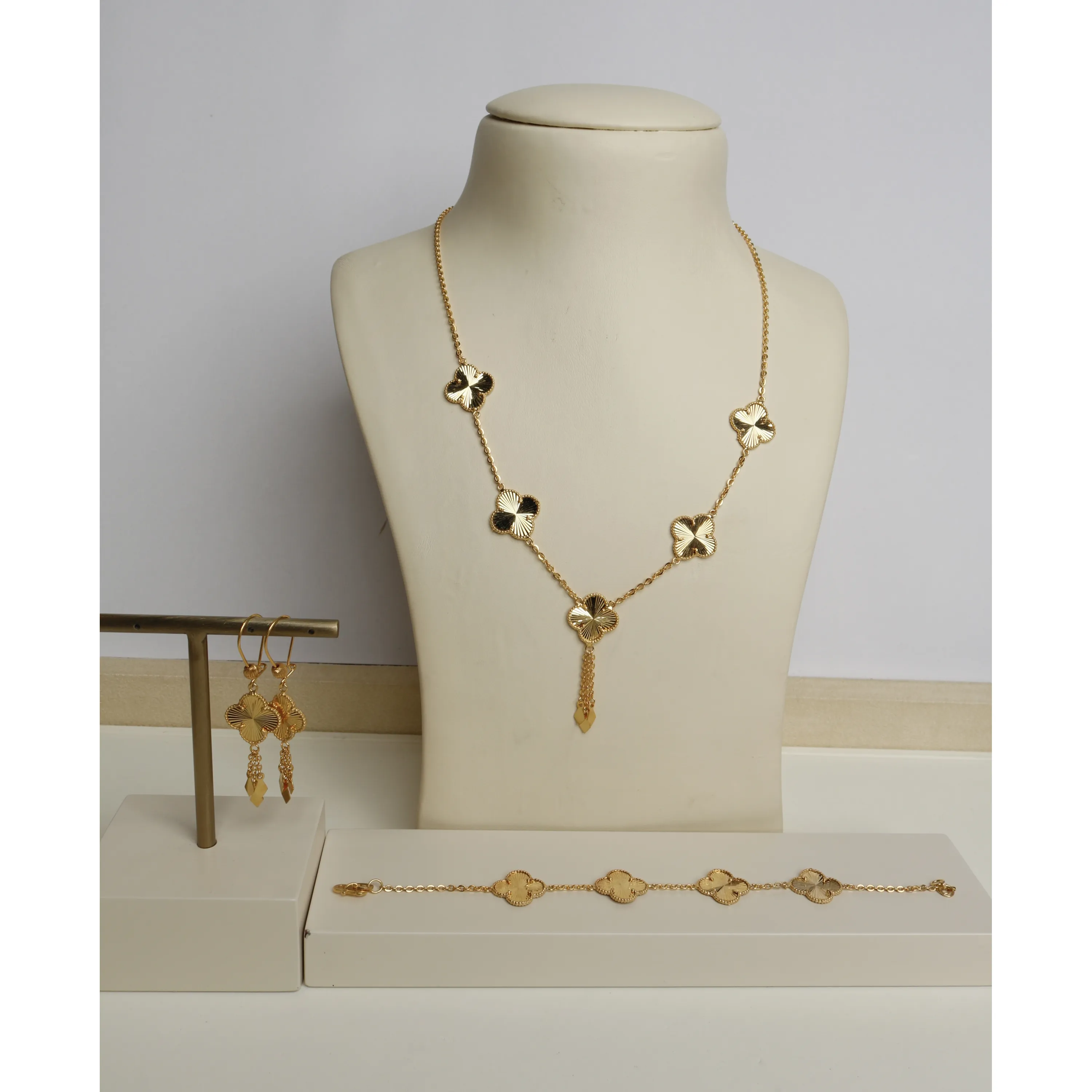 925 sterling silver plated set, made in Singapore 925 sterling silver plated set, made in Singapore