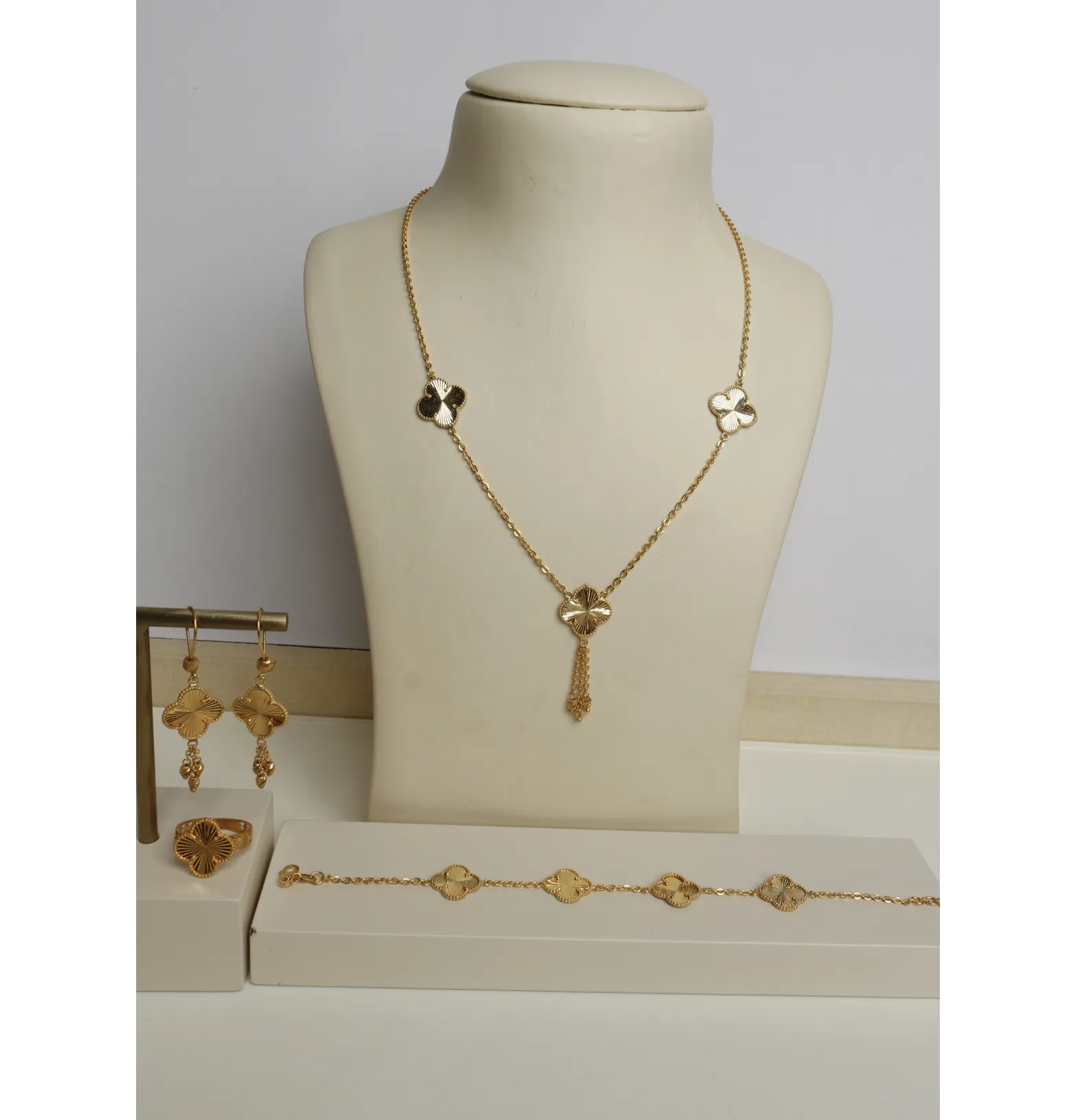 925 sterling silver plated set, made in Singapore 925 sterling silver plated set, made in Singapore