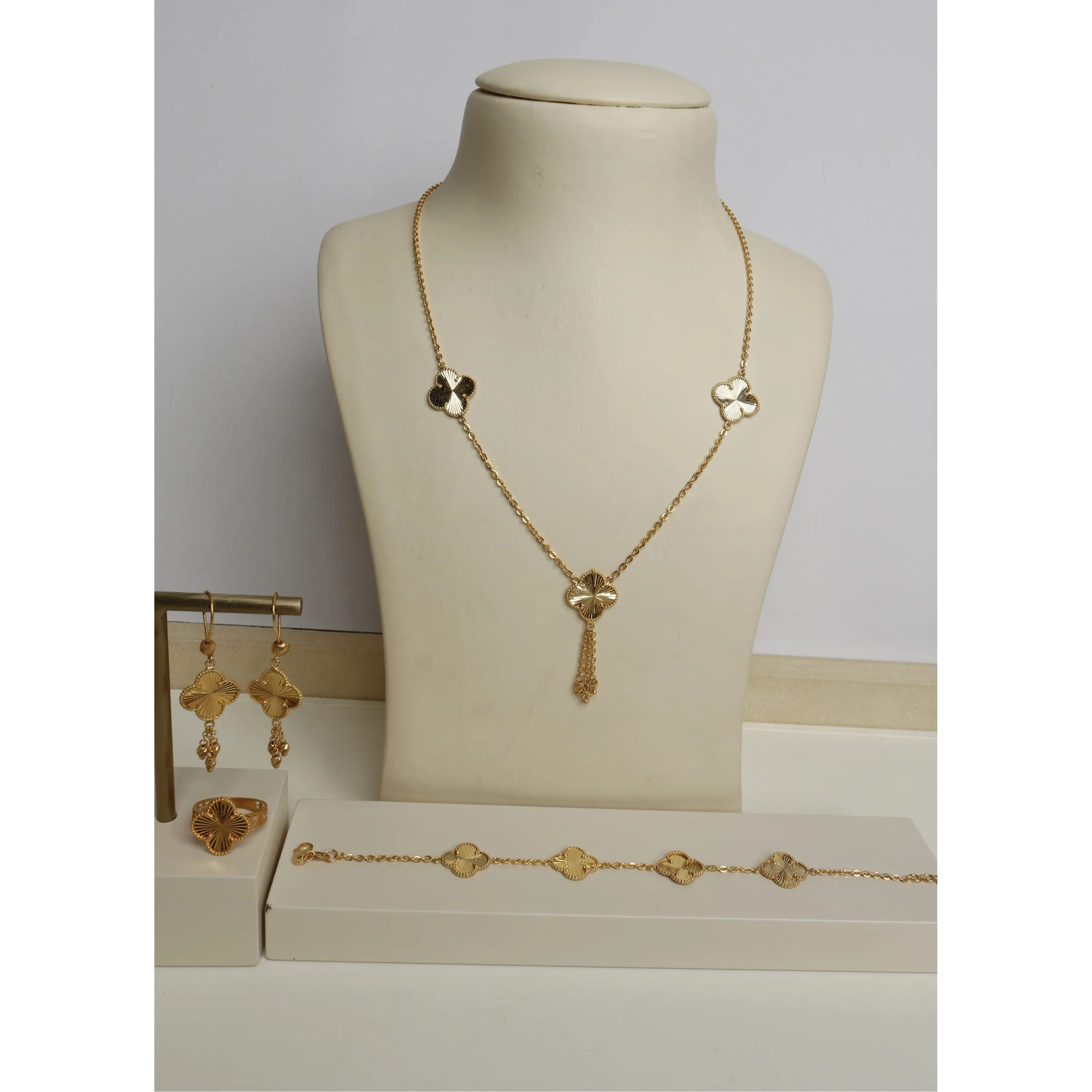 925 sterling silver plated set, made in Singapore 925 sterling silver plated set, made in Singapore