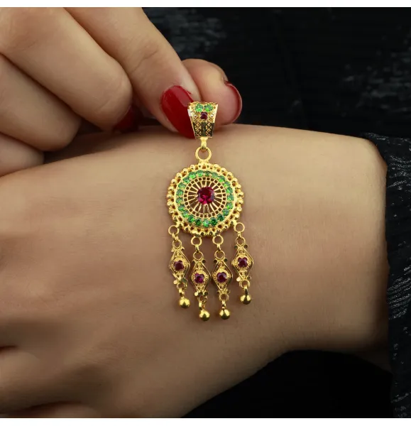 Heart-shaped pendant, 21-karat gold, Omani made - (N-0188)