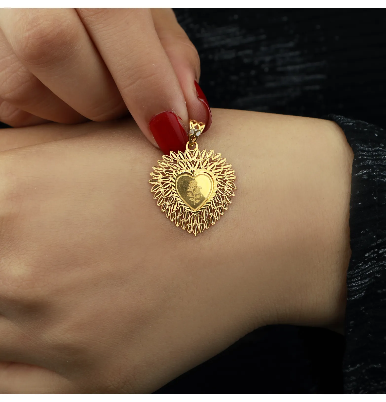 Heart-shaped pendant, 21 karat gold, Turkish made