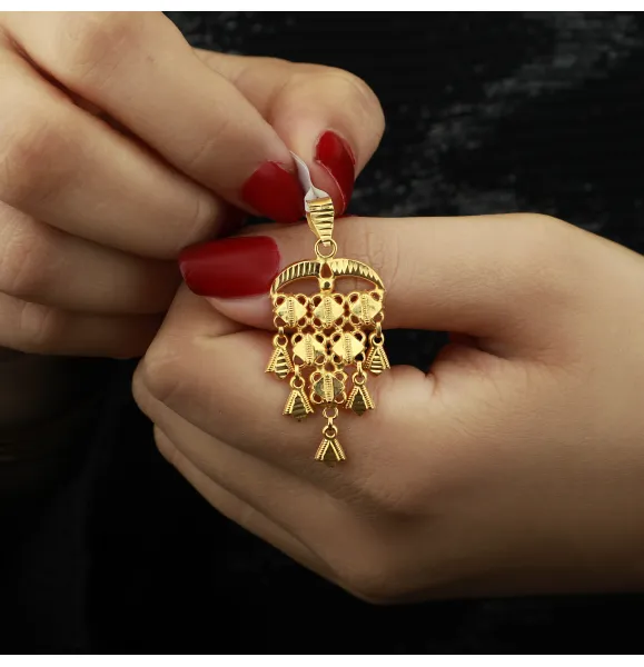 Heart-shaped pendant, 21-karat gold, Omani made - (N-0194)