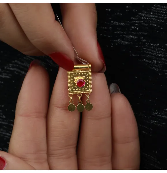 Heart-shaped pendant, 21-karat gold, Omani made - (N-0196)