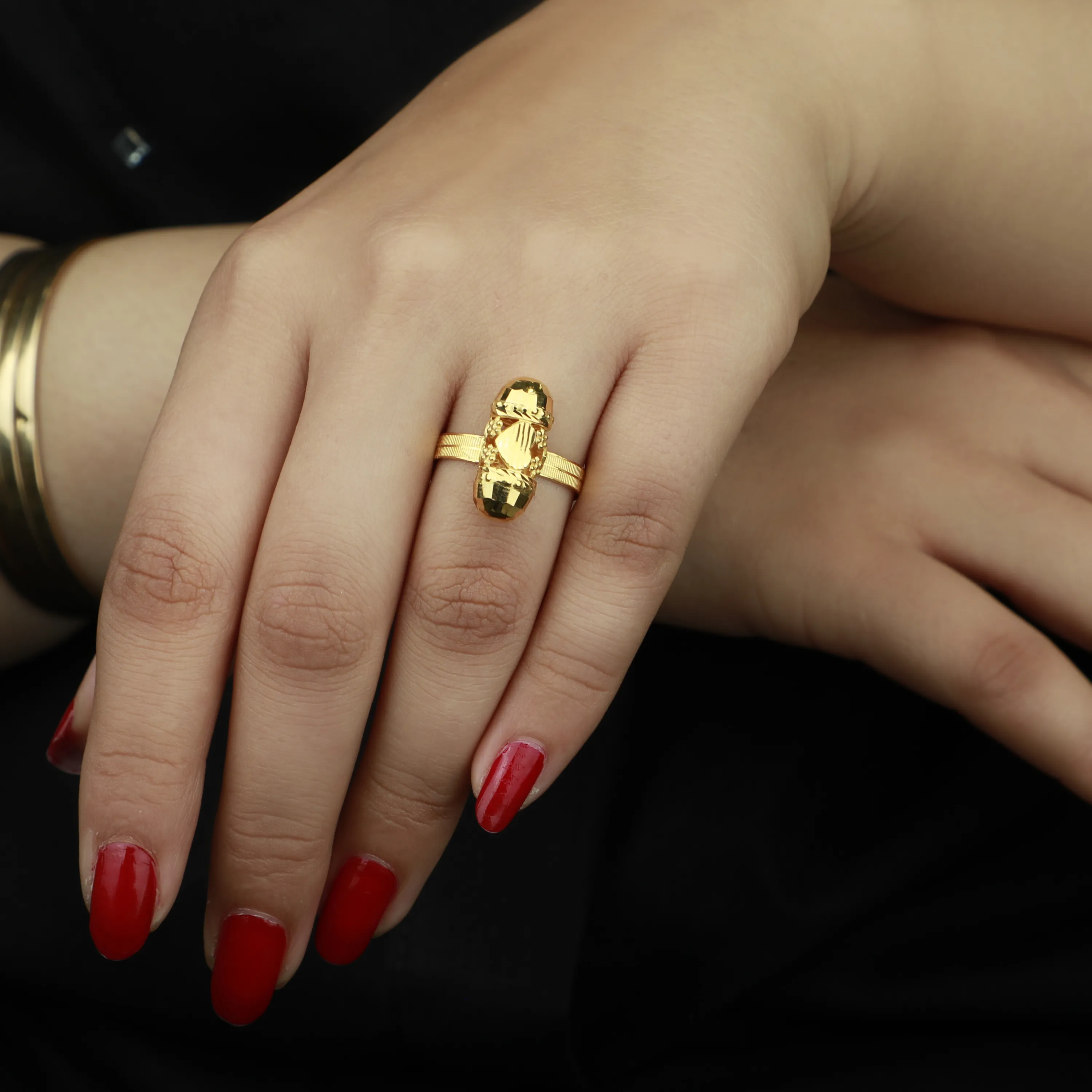21-karat gold ring, Omani made