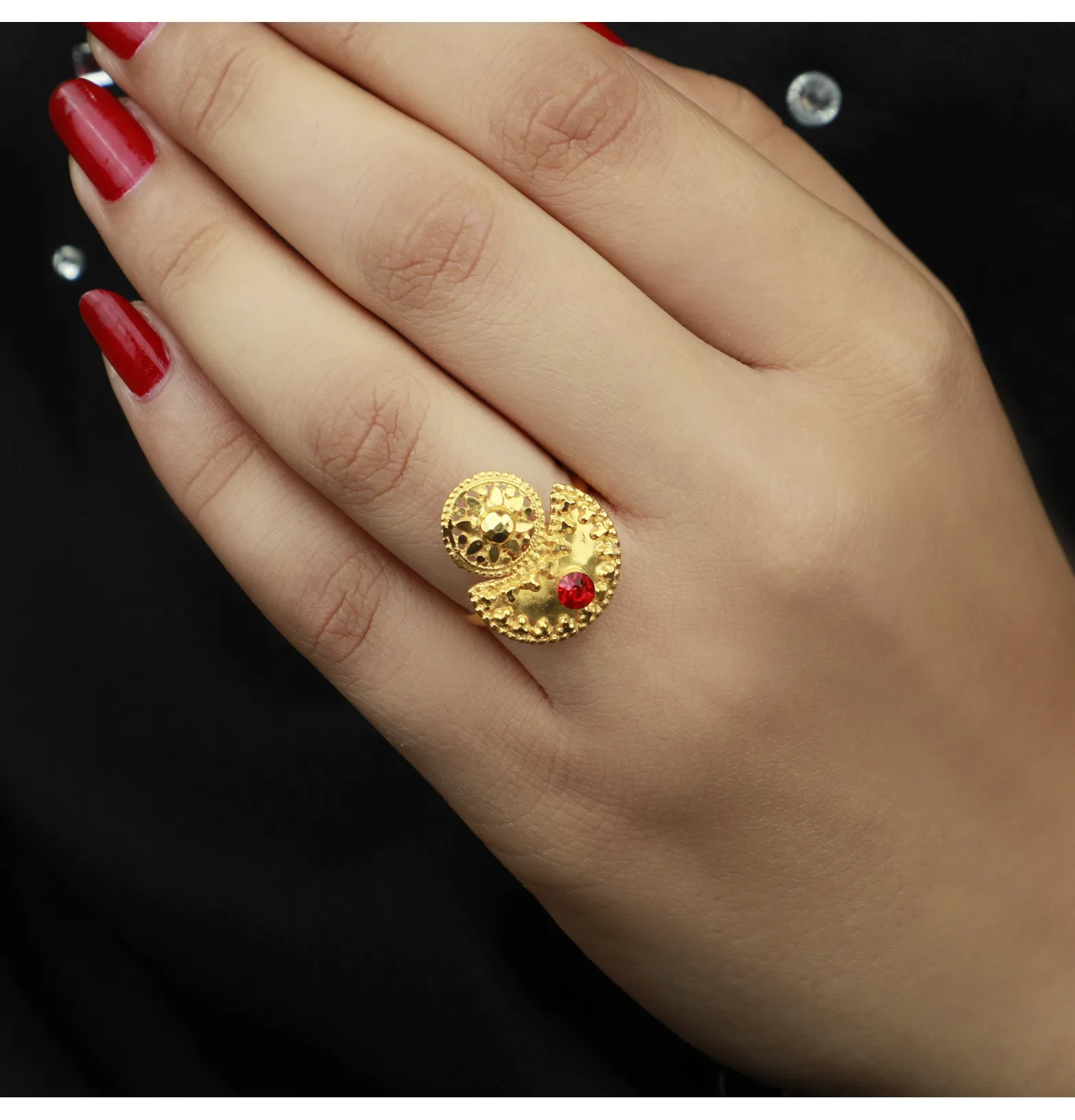 21-karat gold ring, Omani made 21-karat gold ring, Omani made