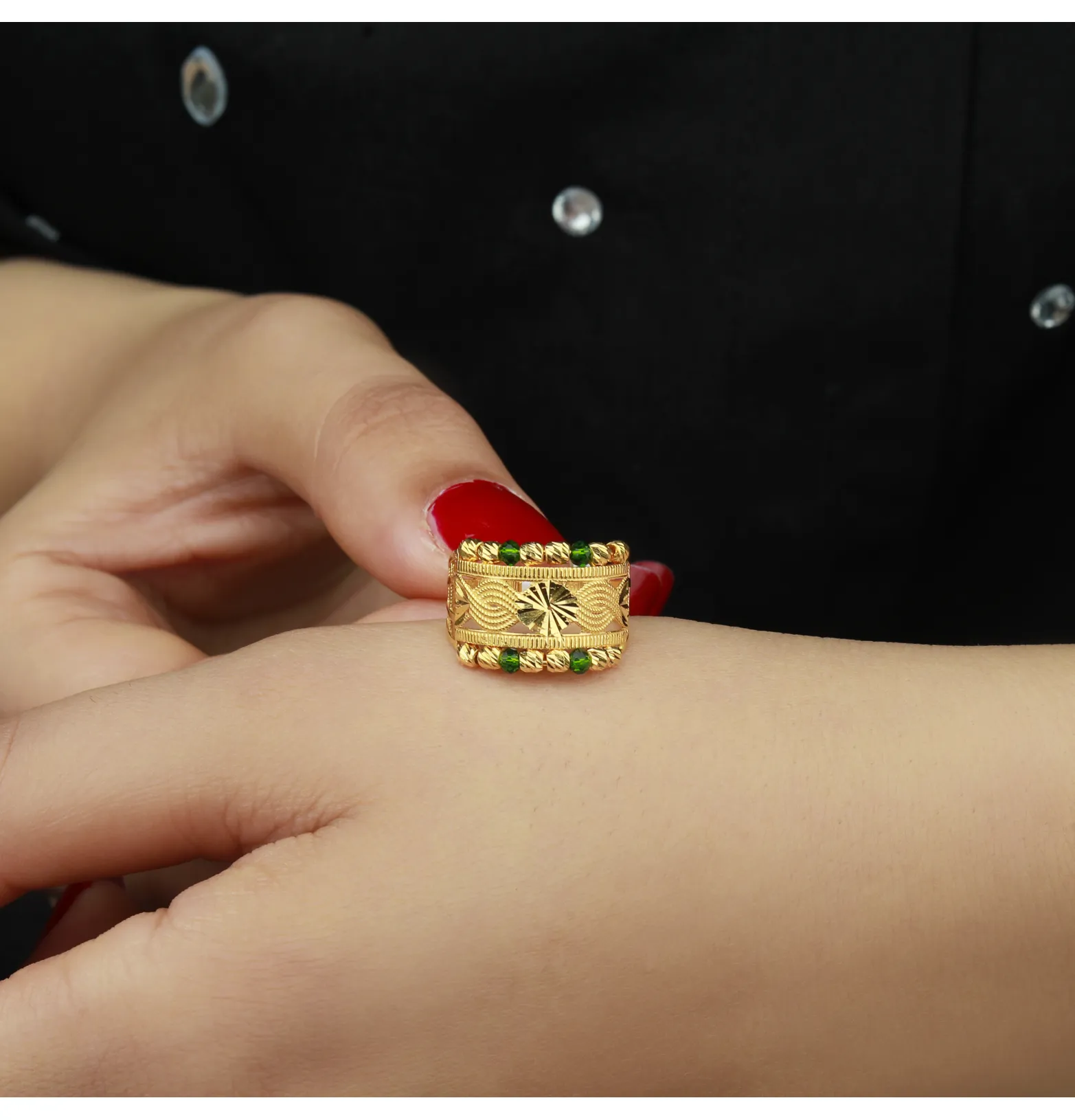 21-karat gold ring, Omani made