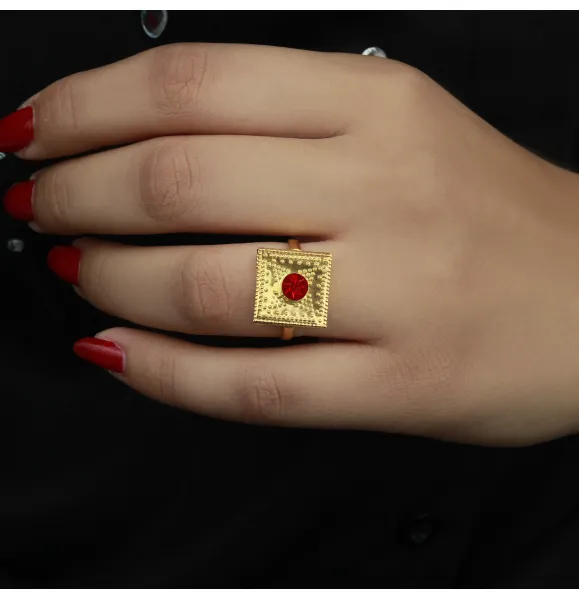 21-karat gold ring, Omani made