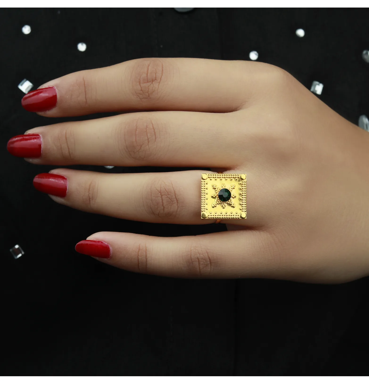 21-karat gold ring, Omani made