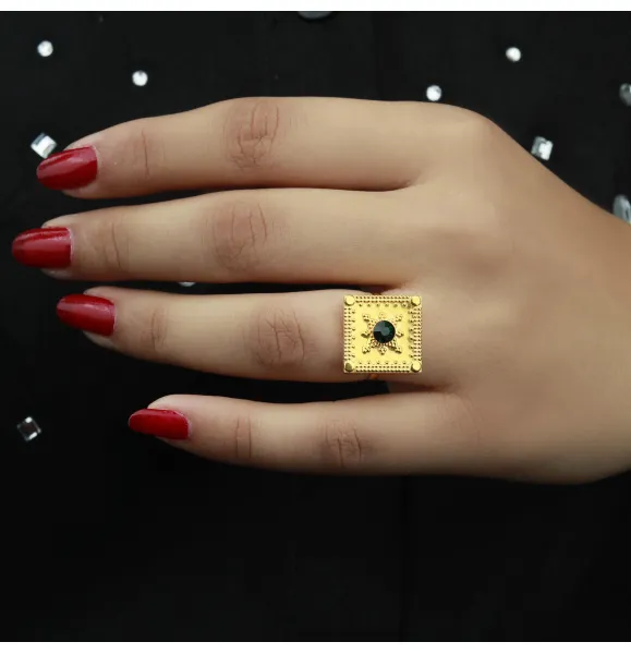 21-karat gold ring, Omani made