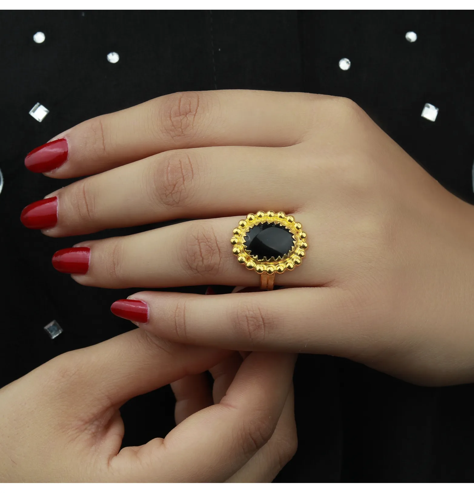 21-karat gold ring, Omani made
