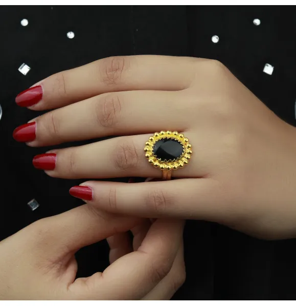 21-karat gold ring, Omani made
