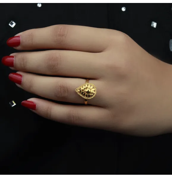 21-karat gold ring, Omani made