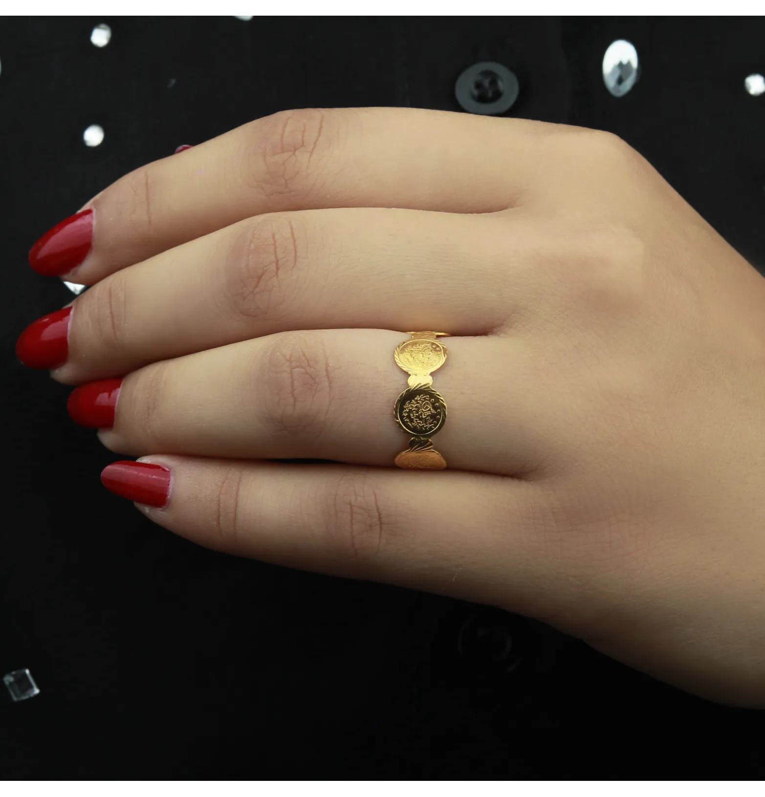 21-karat gold wedding rings, made in Kuwait 21-karat gold wedding rings, made in Kuwait