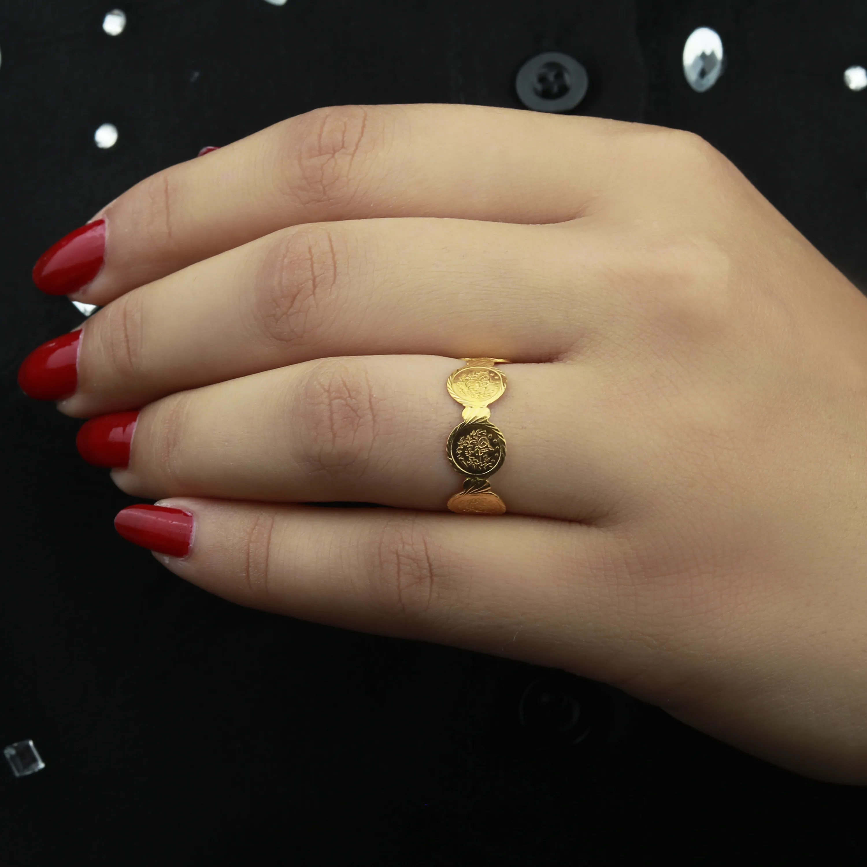 21-karat gold wedding rings, made in Kuwait