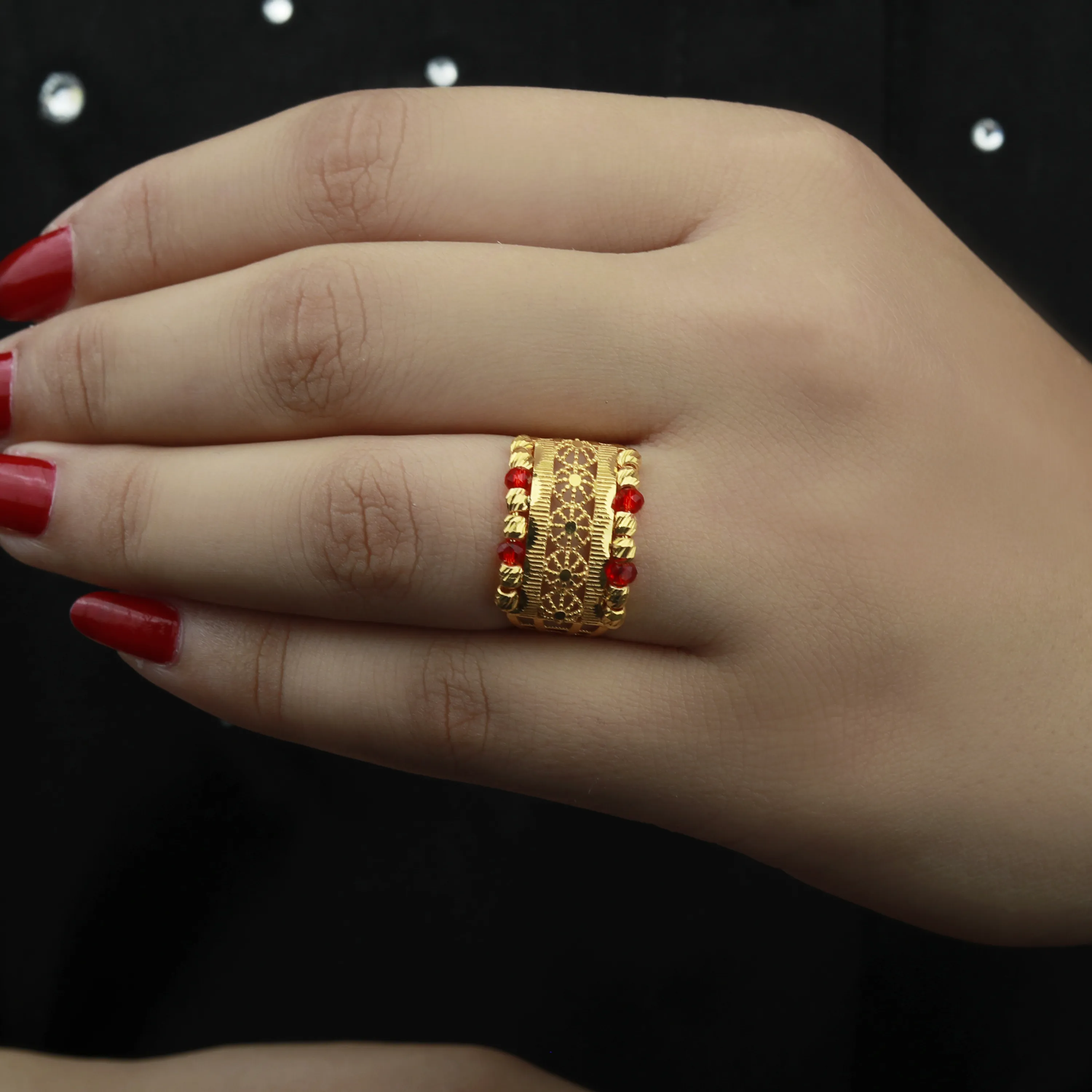 21-karat gold ring, Omani made