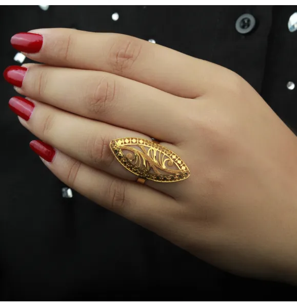 21-karat gold ring, Omani made