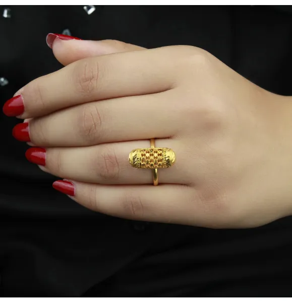 21-karat gold ring, Omani made