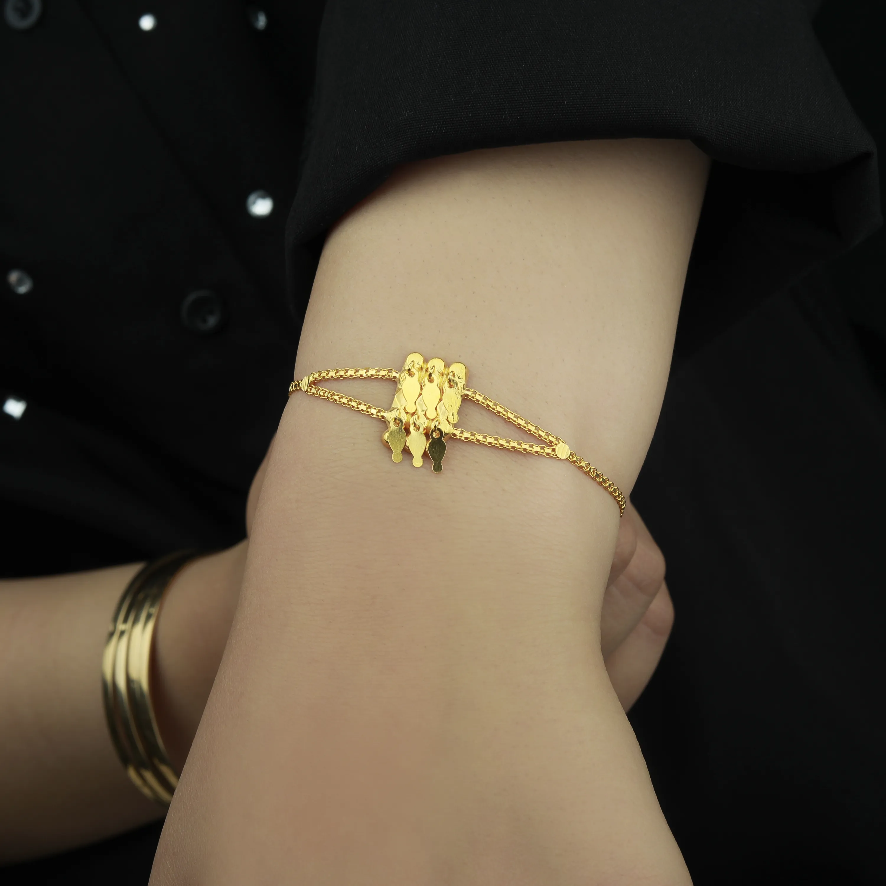 21-karat gold bracelet, Omani made