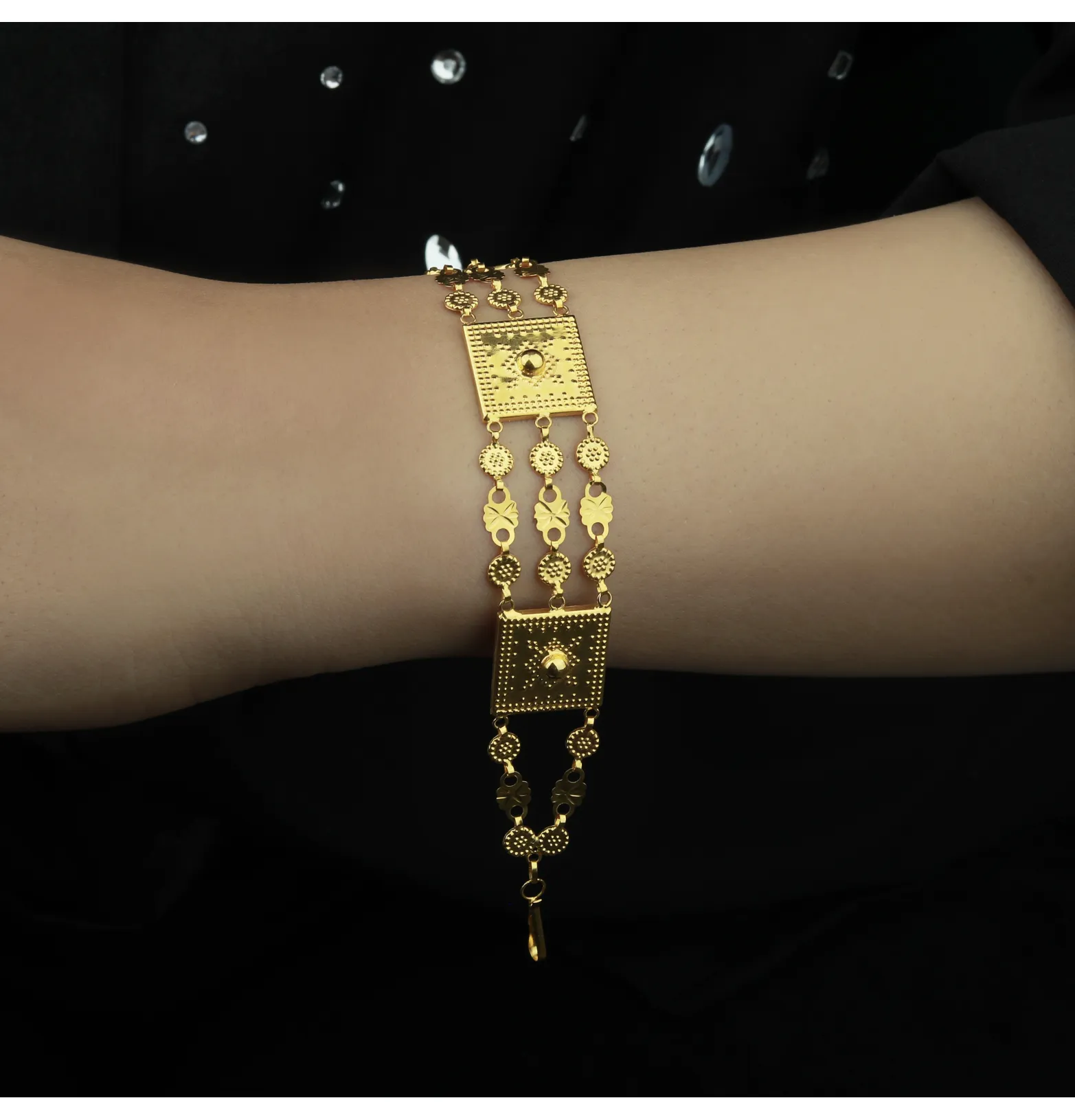 21-karat gold bracelet, Omani made