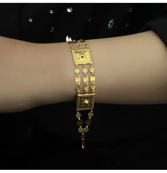 21-karat gold bracelet, Omani made