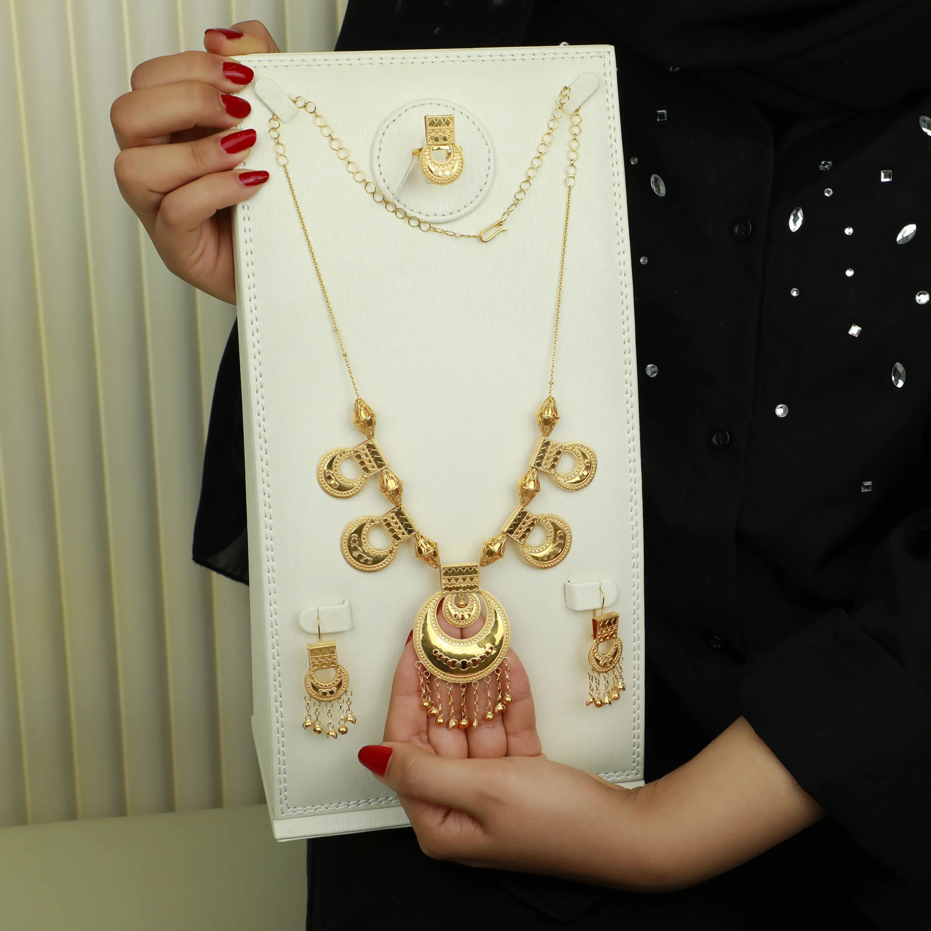 21-karat gold mirror, Omani made