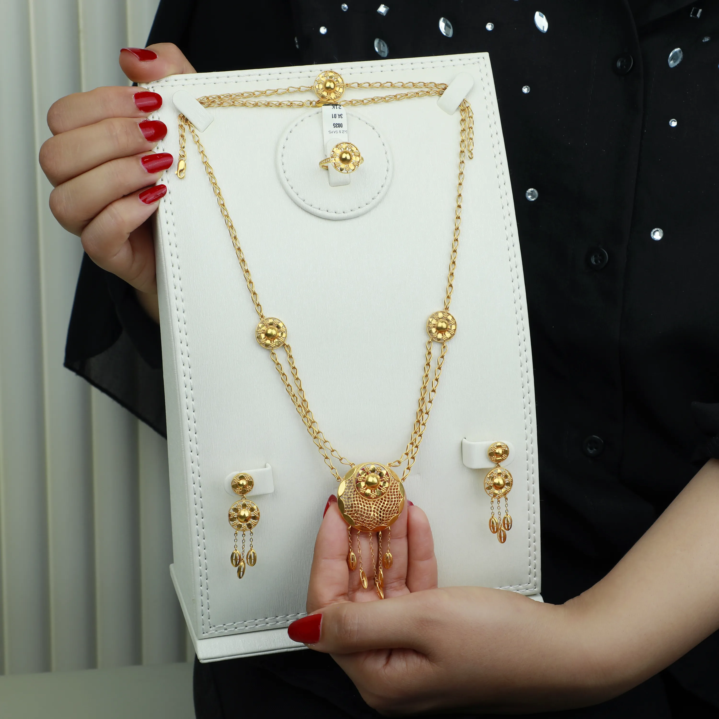 21-karat gold set, Saudi made