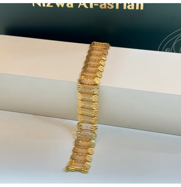 21 karat gold bracelet, Kuwaiti made