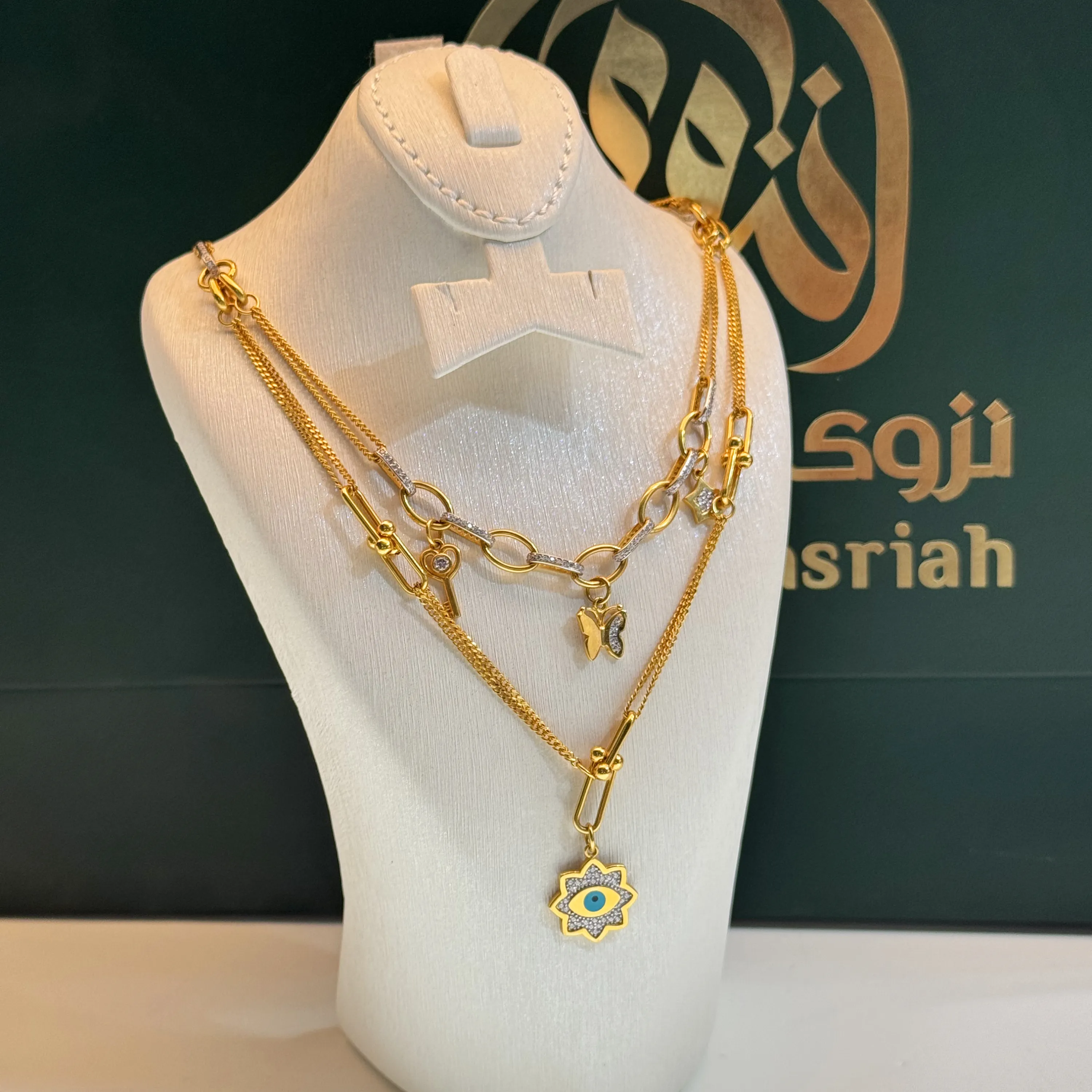 21 karat gold choker, Italian made