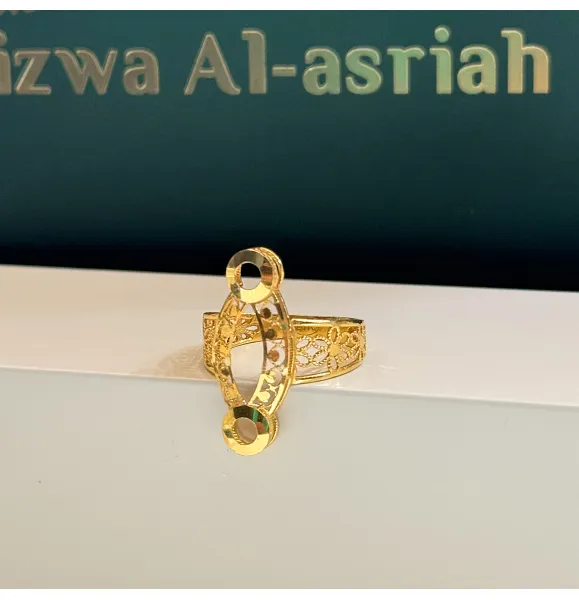 21-karat gold ring, Kuwaiti made