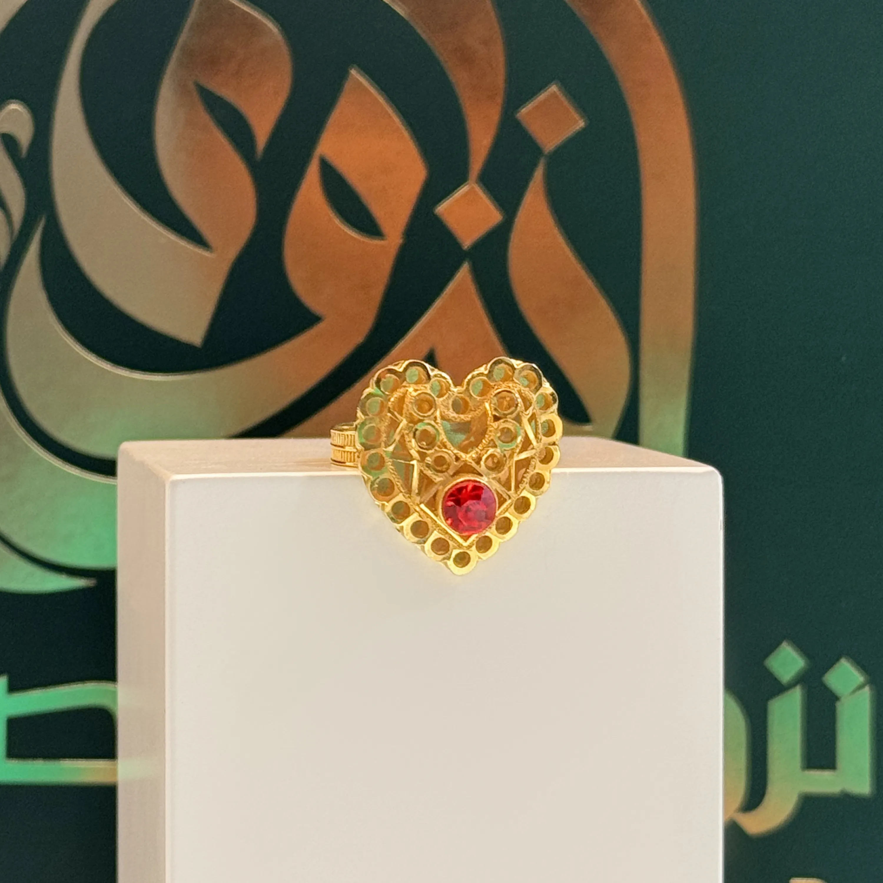 21-karat gold ring, Omani-made