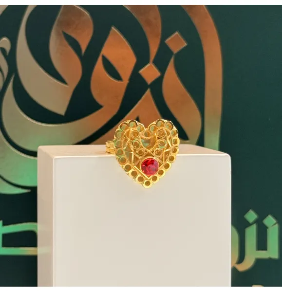 21-karat gold ring, Omani-made